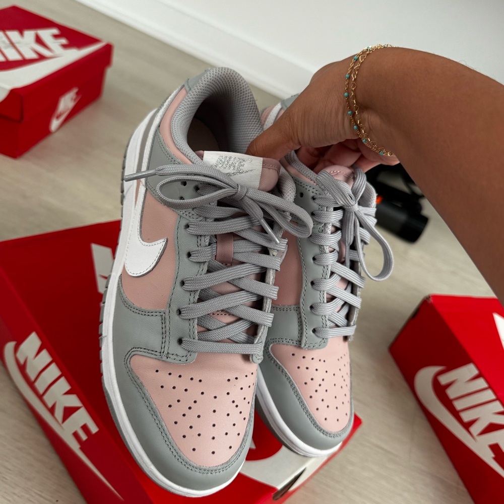 Nike dunk low grey/pink